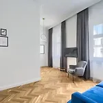 Apartament Na Koszykowej W Perelce Architektonicznej