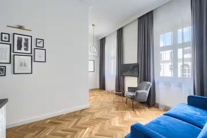 Lägenhet Na Koszykowej W Perelce Architektonicznej *