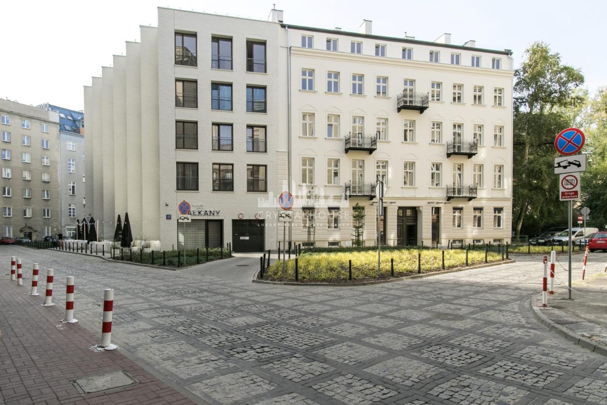 Na Koszykowej W Perelce Architektonicznej Warschau